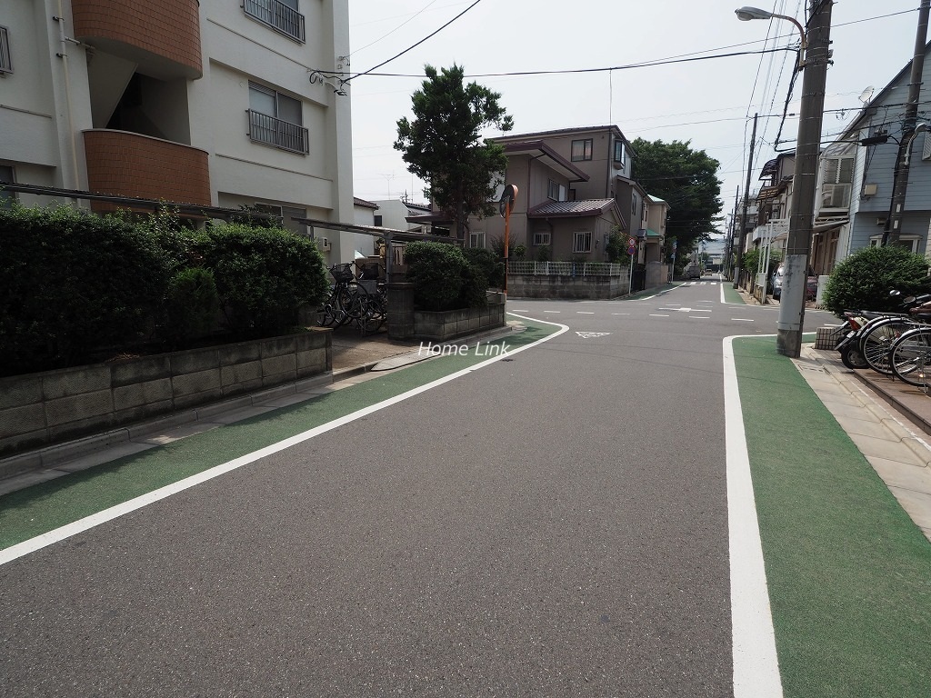 コスモ新高島平　前面道路